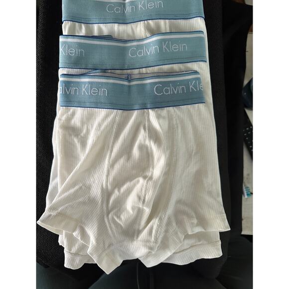 NWOT 3 pair Men’s Calvin Klein Active Trunk XL White /Blue Band VTG cotton - Picture 1 of 5